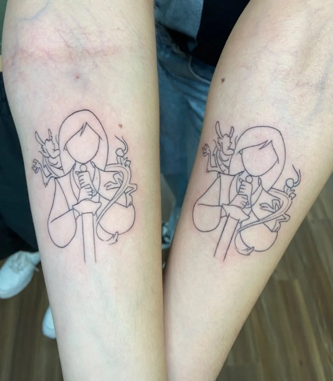Tatuaje de estilo Fine Line